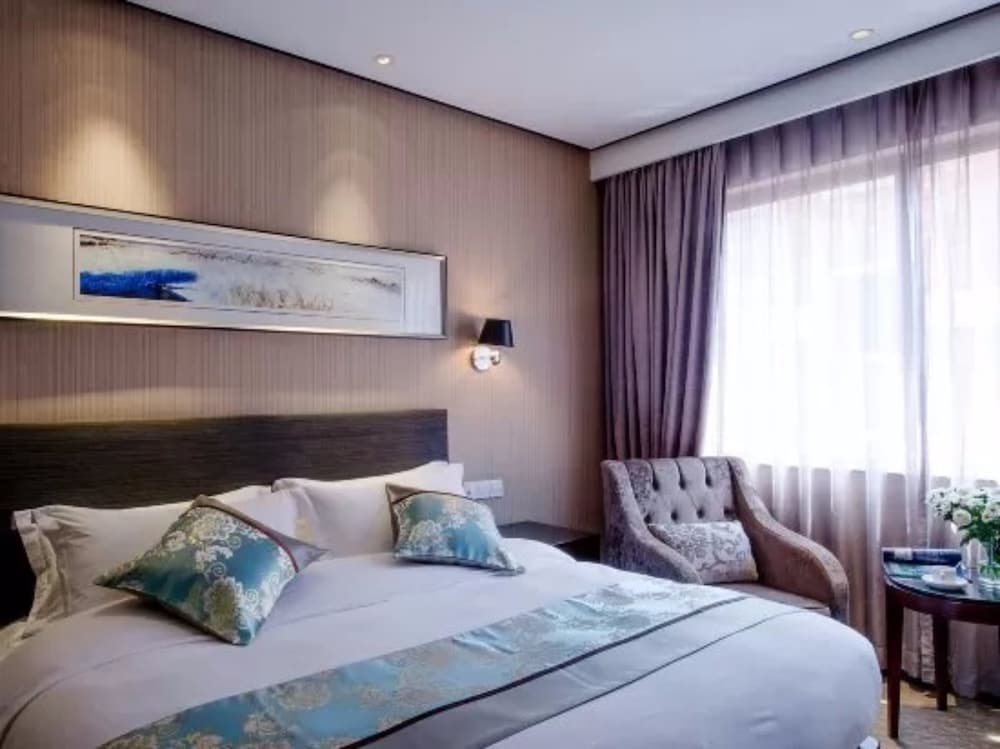 BYLAND WORLD HOTEL 11/50