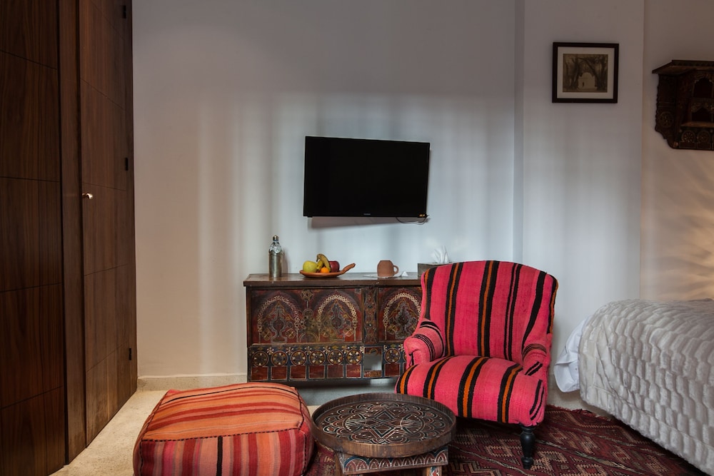 Riad Zebrakaro 24/29