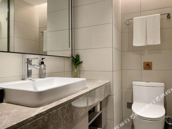 Homeinn Selected (Wanda Plaza store of Changzhou global dinosaur city) 48/50