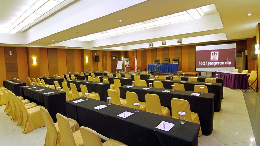 Hotel Pangeran City 24/30