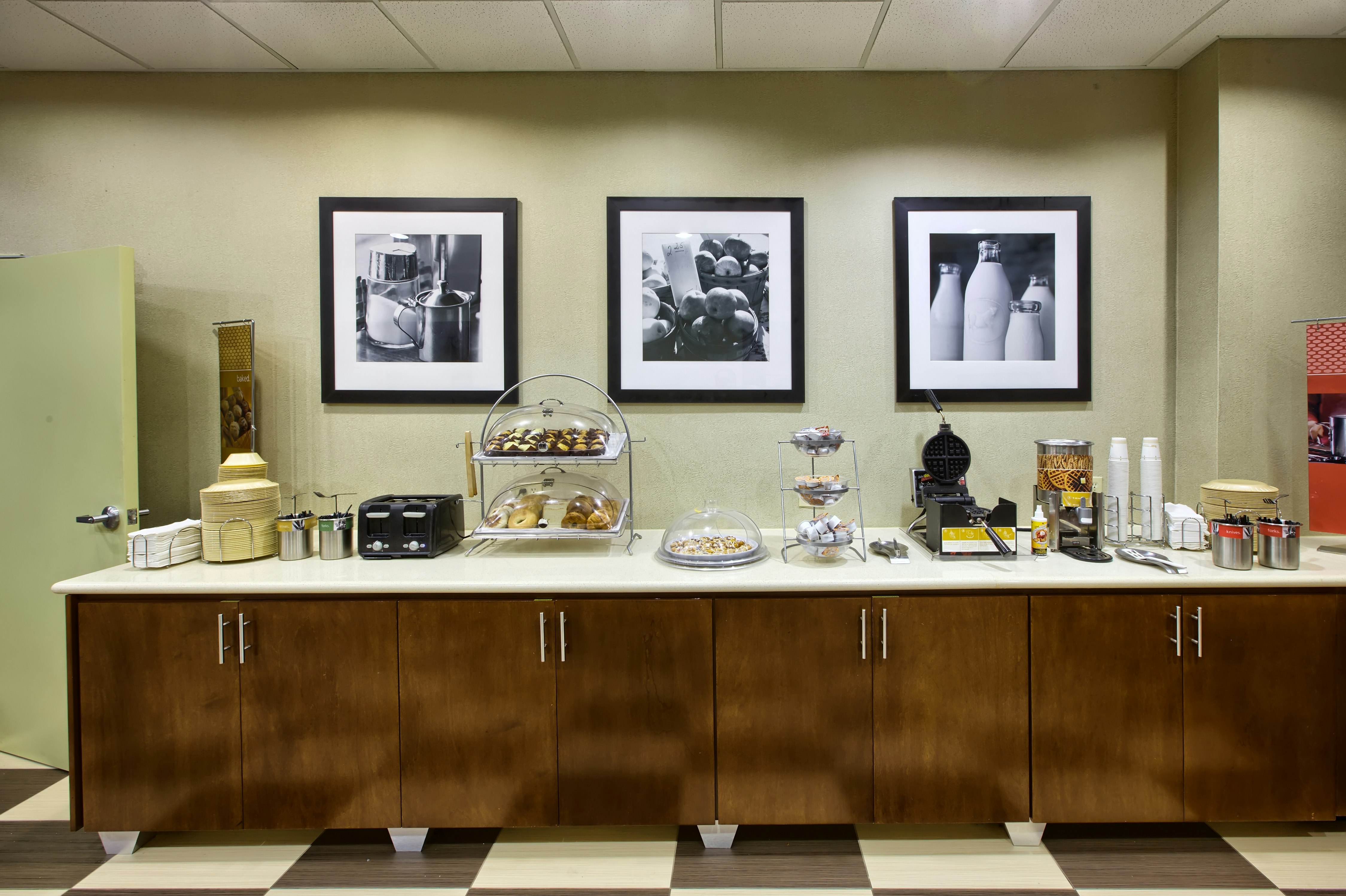 Hampton Inn and Suites Houston-Rosenberg 9/38