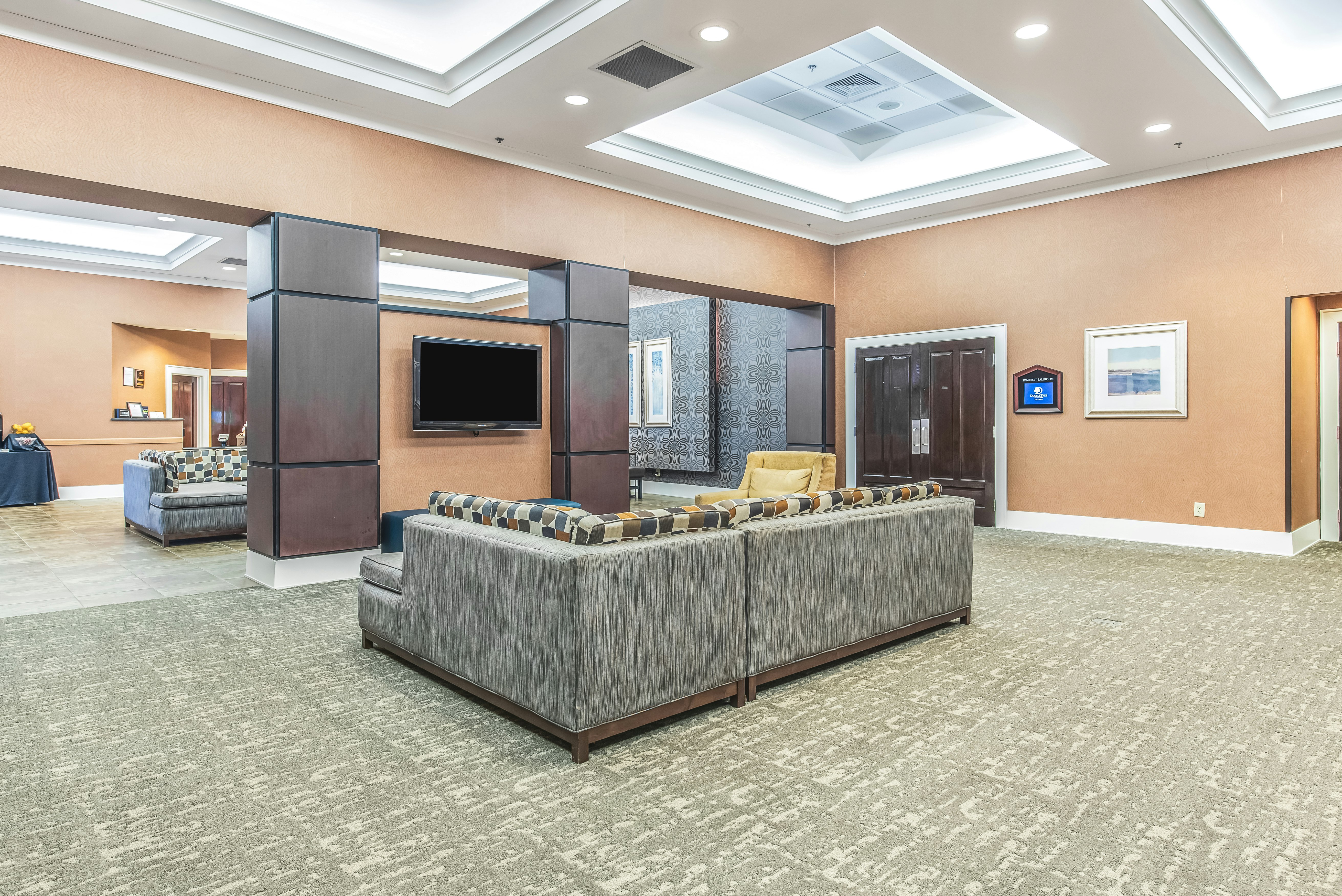 DoubleTree By Hilton Columbus GA 7/44