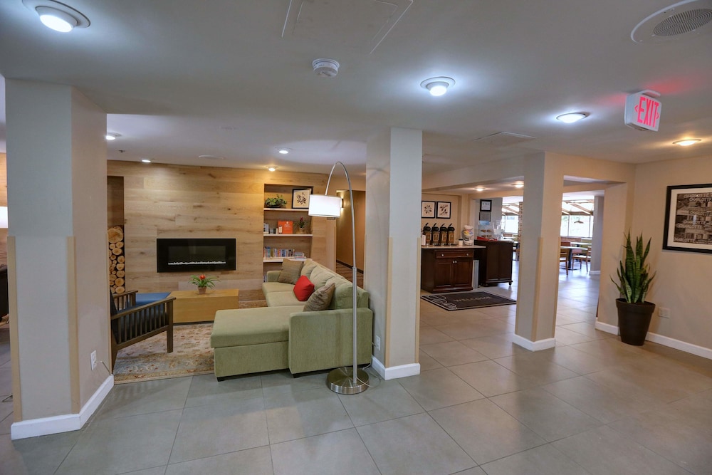Country Inn & Suites by Radisson, Charlotte I-85 Airport, NC 12/47