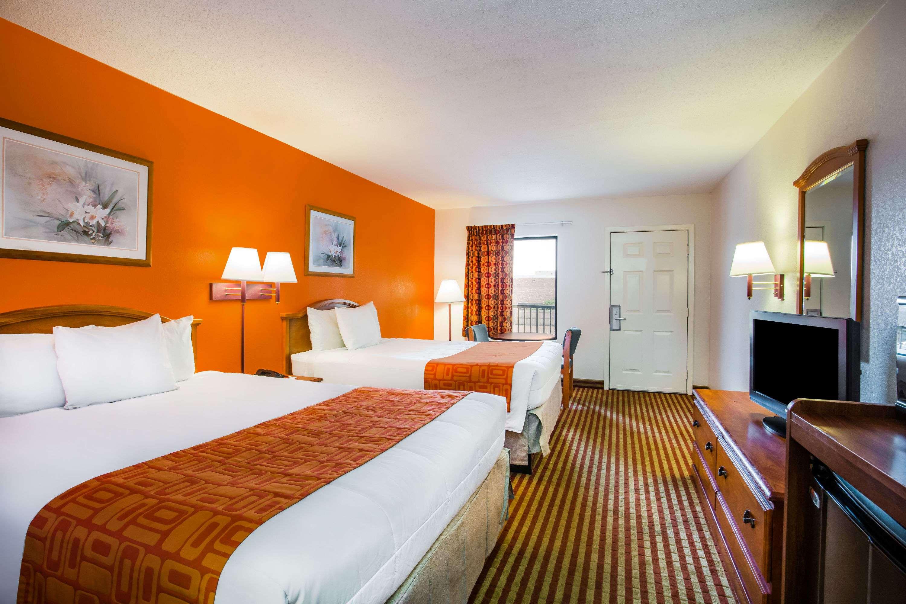 Room, 2 Queen Beds