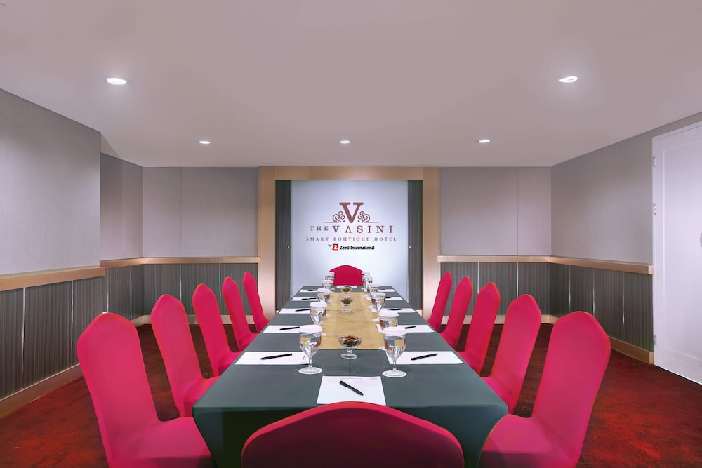 The Vasini Hotel 18/25