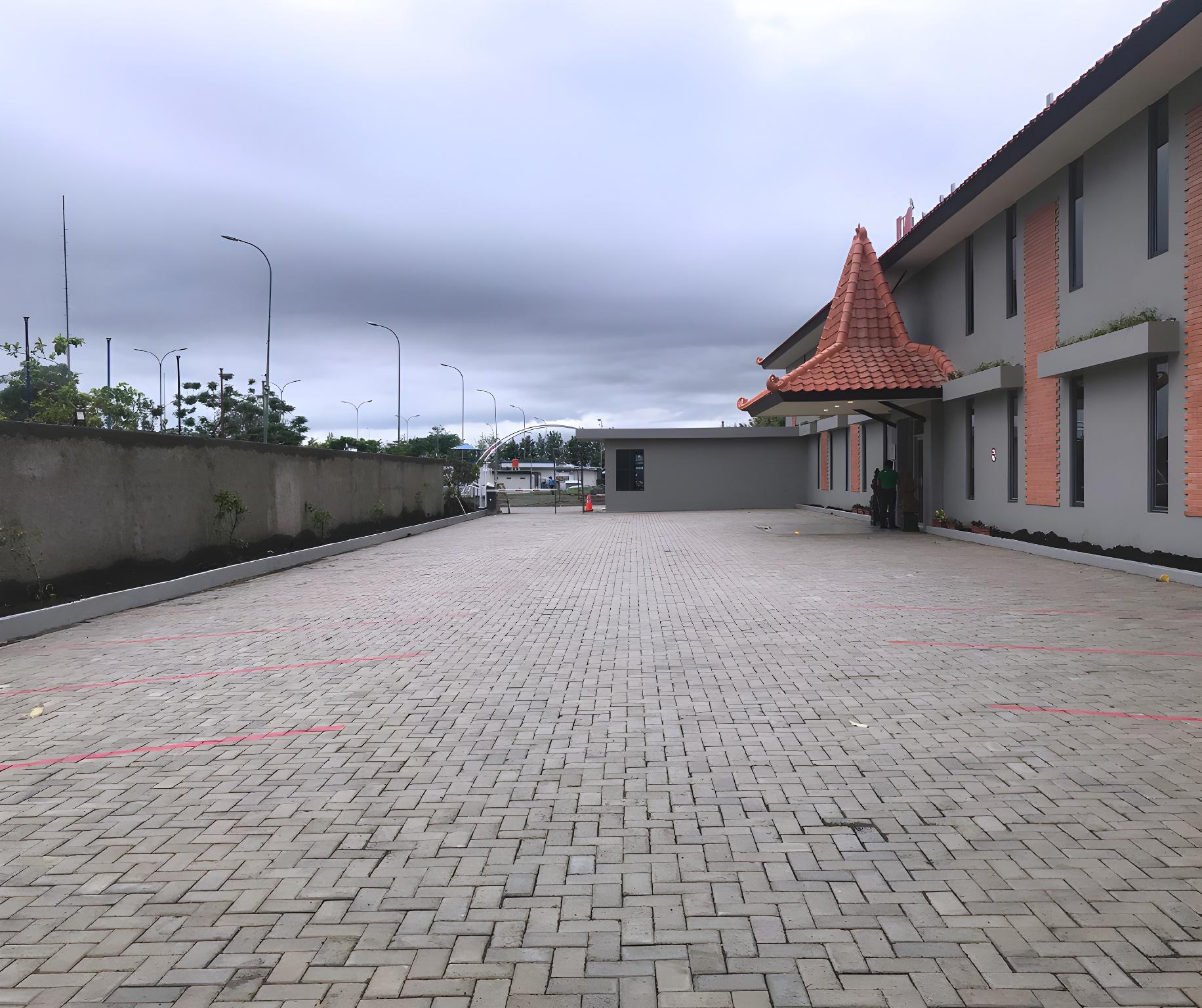 Swiss Belexpress Rest Area KM 164 7/10