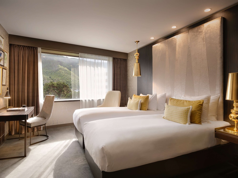 SUPERIOR, TWIN BEDS