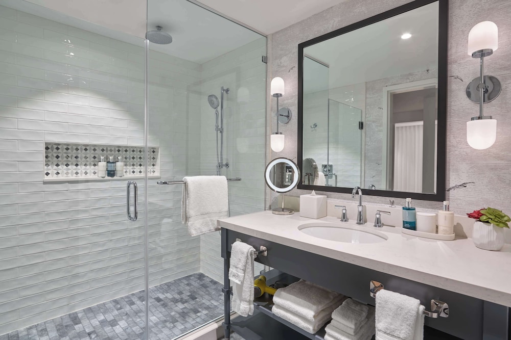 The Seabird Ocean Resort and Spa, Part of Destination Hotel by Hyatt 45/50