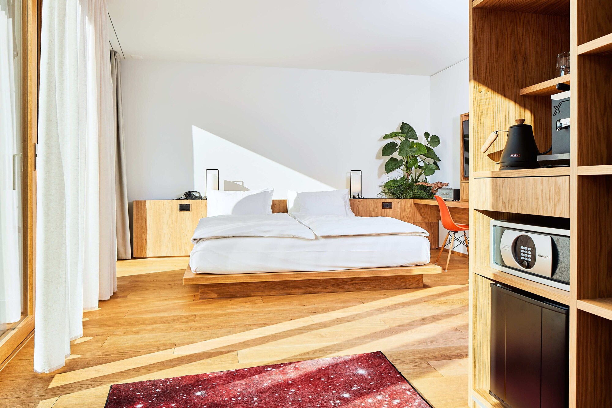 CLUB, SUITE, KING BED, TERRACE