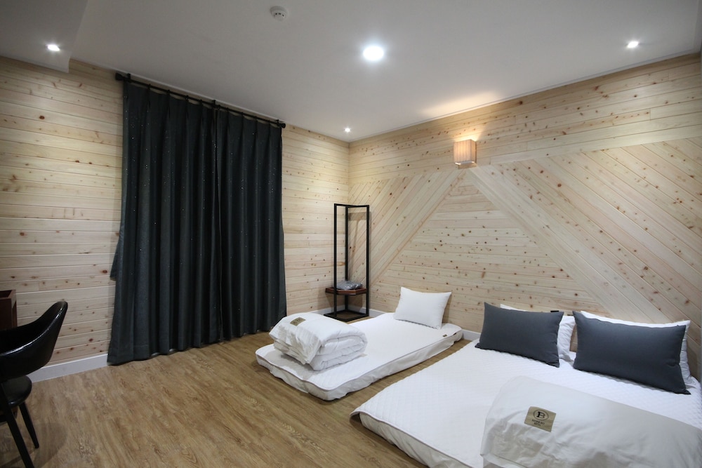 Brown Dot Hotel Jinhae 12/50