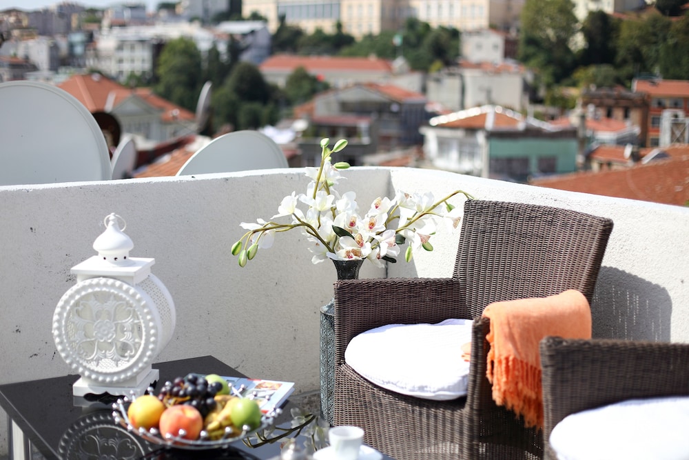 PATIKA SUITES 44/50