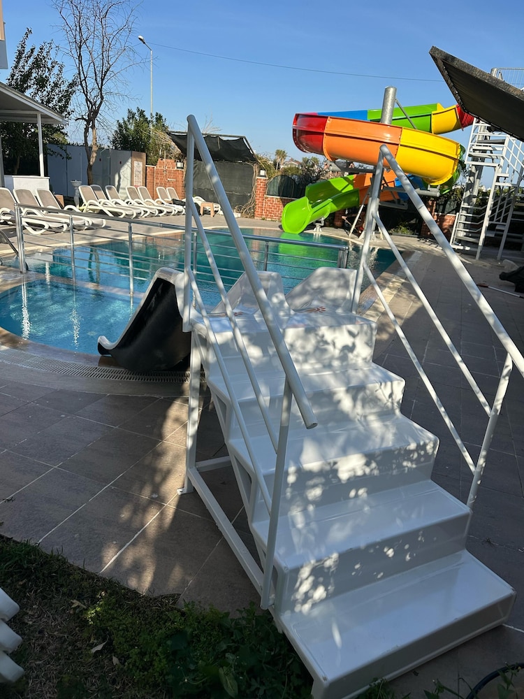 Prenses Sealine Beach Hotel 43/50