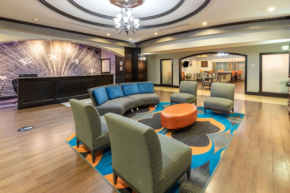 La Quinta Inn & Suites by Wyndham Fort Worth - Lake Worth 36/50