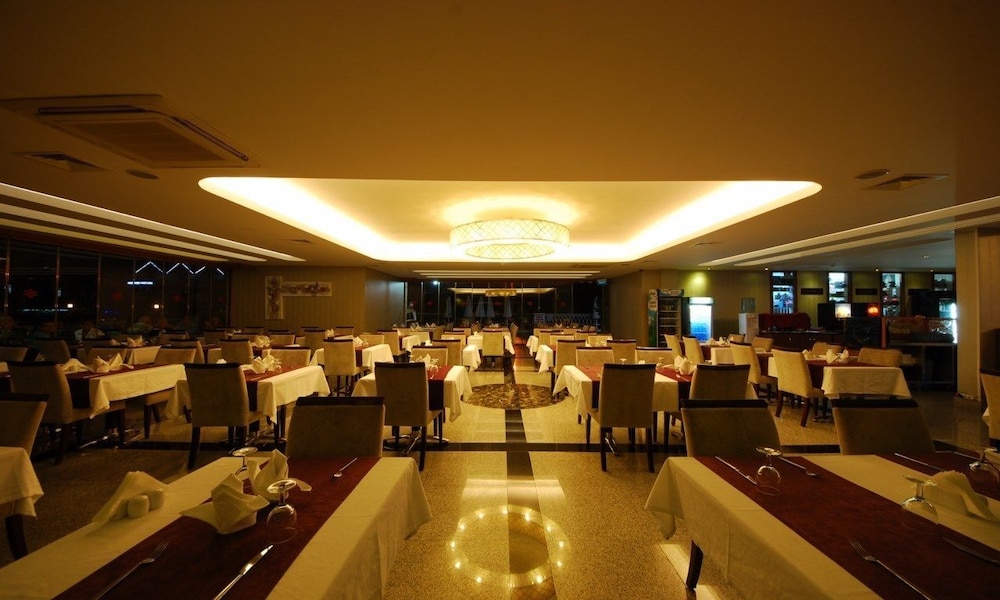 Pasabey Hotel 24/27