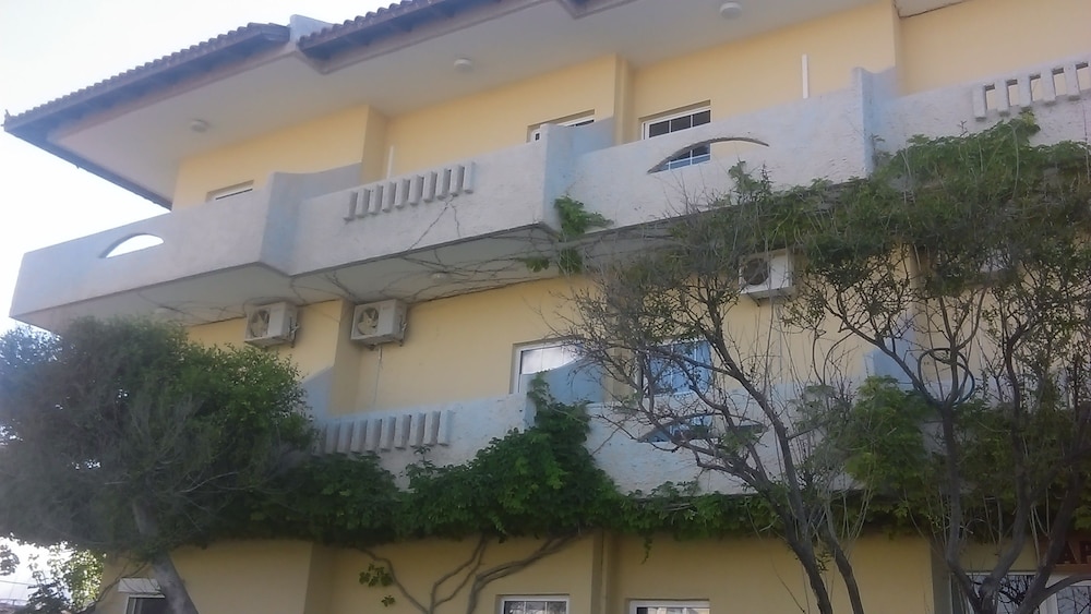 Aptera Beach 2/46