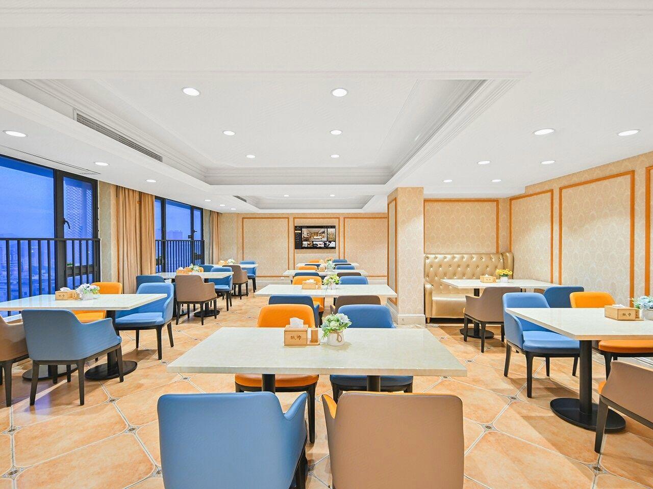 Vienna International Hotel (Shenzhen Guanlan Avenue) 29/37