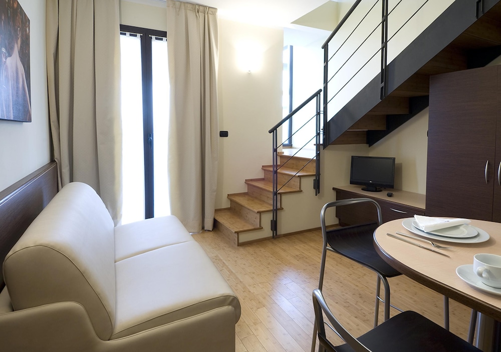 As Hotel Cambiago 24/67