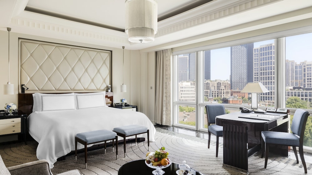DELUXE GARDEN KING ROOM
