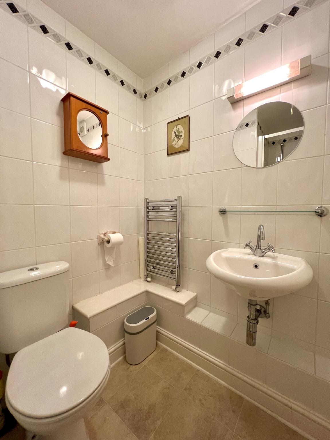 Meadow Rise Guest House 22/23
