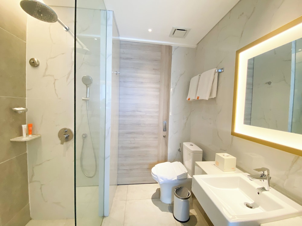 Harris Suites Puri Mansion 50/50