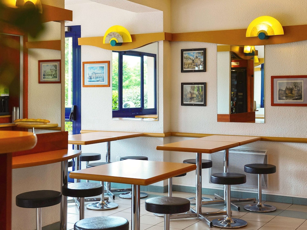 Ibis Budget Orleans Nord Saran 24/31