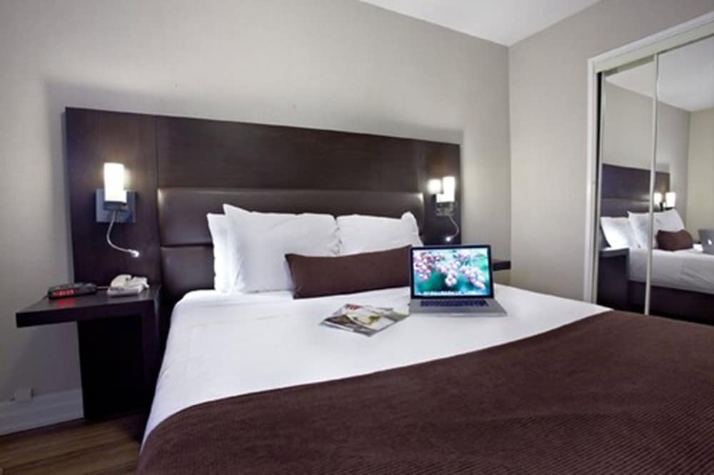 Town Inn Suites 15/44