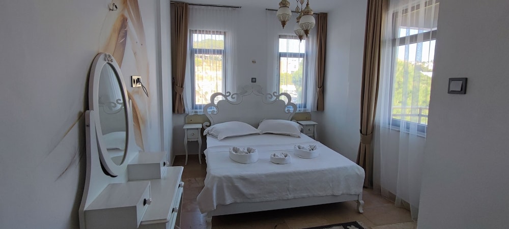 Mistik Otel 9/24