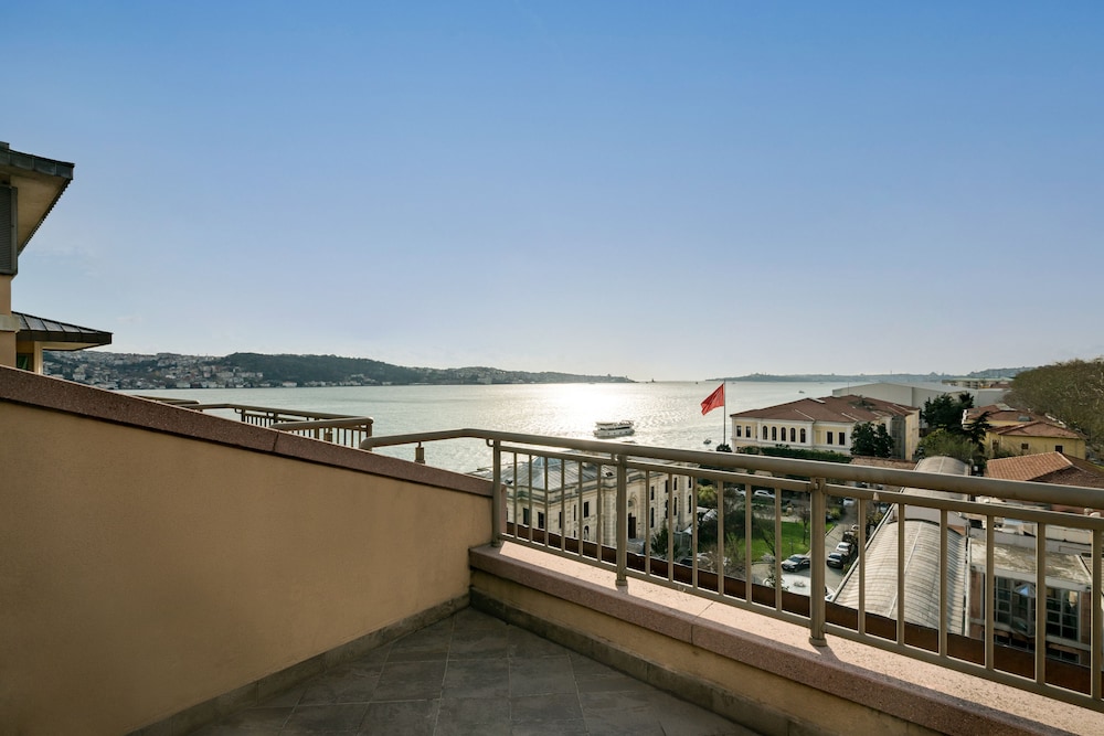 Radisson Blu Bosphorus Hotel in ISTANBUL