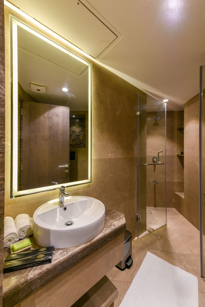 Hotel Orient Regency 32/34