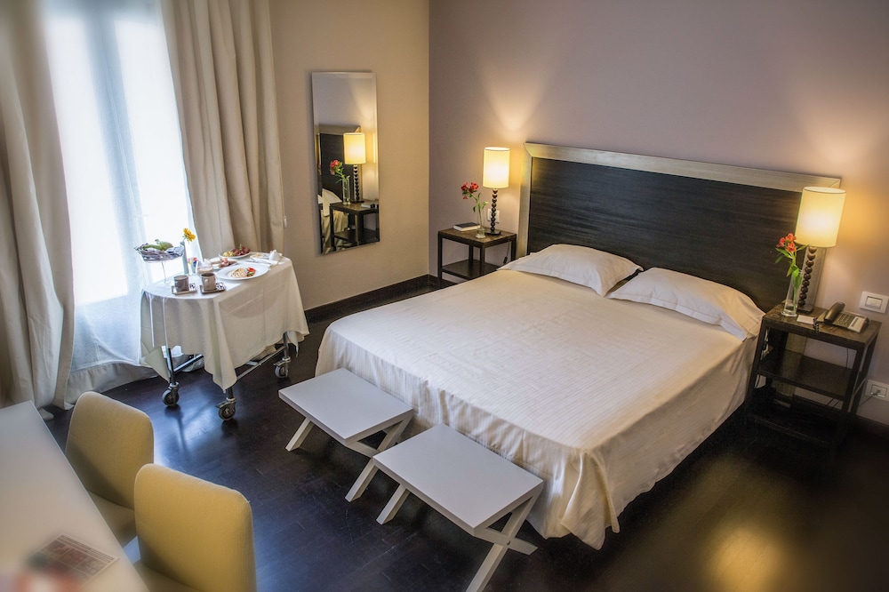 CLASSIC, DOUBLE OR TWIN BED