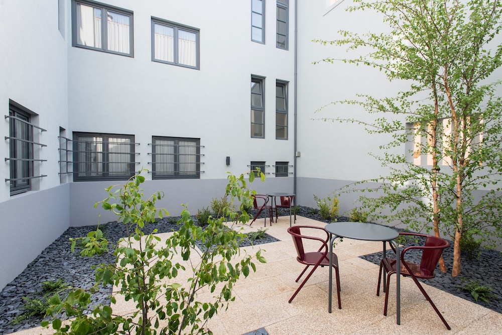 Oporto Serviced Apartments Alvares Cabral 16/17