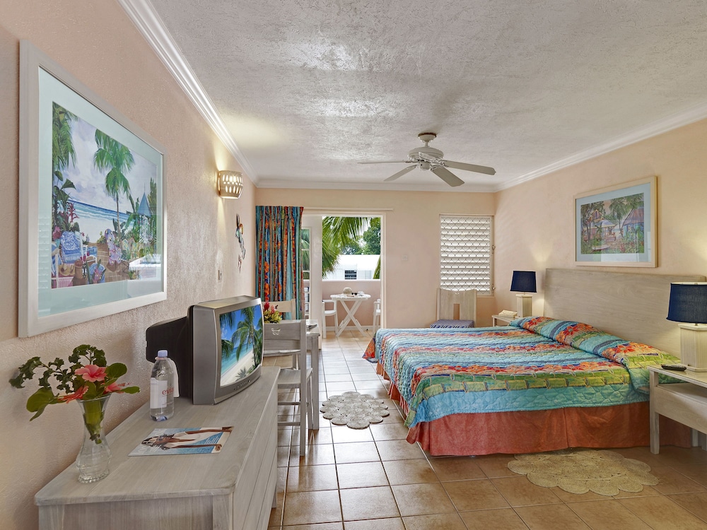 Butterfly Beach Hotel 47/75