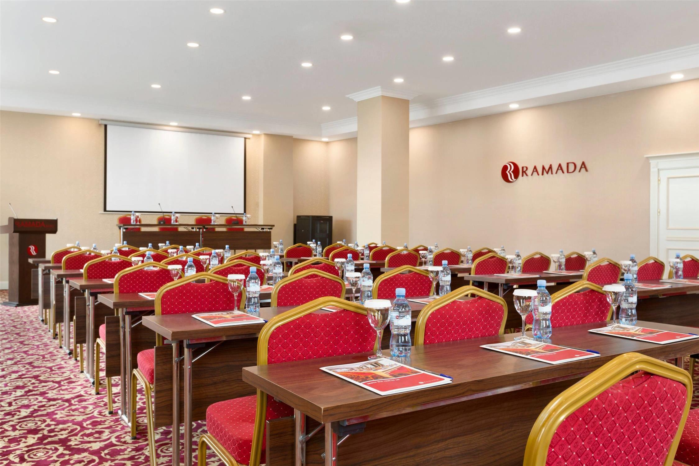 Ramada by Wyndham Baku 44/59