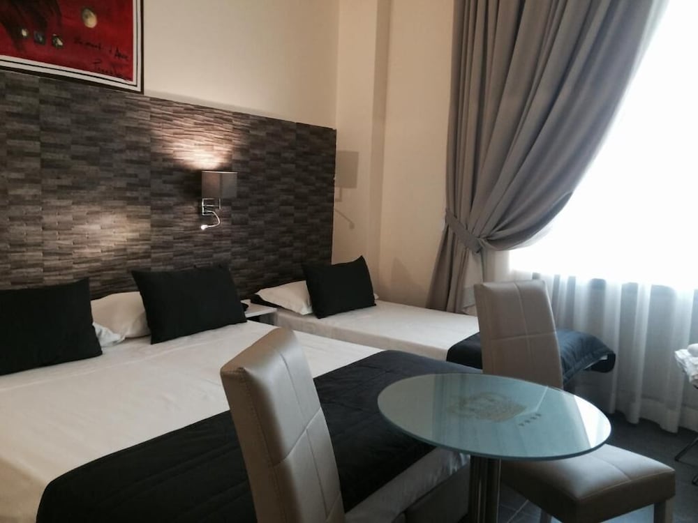 Boutique Hotel Piazza Carita 31/60