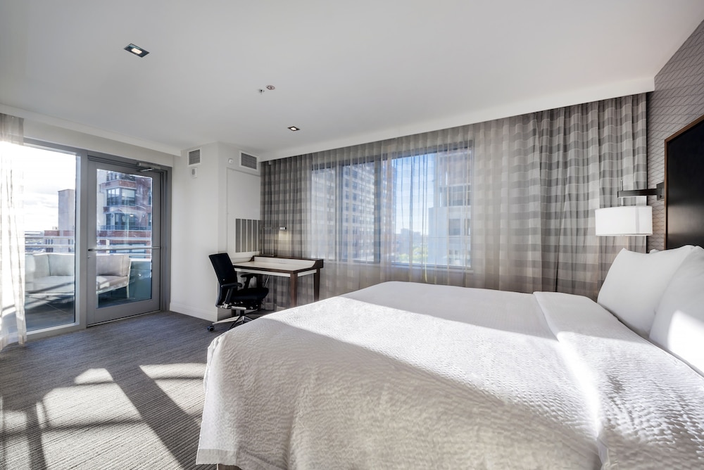 Residence Inn Jersey City 18/43