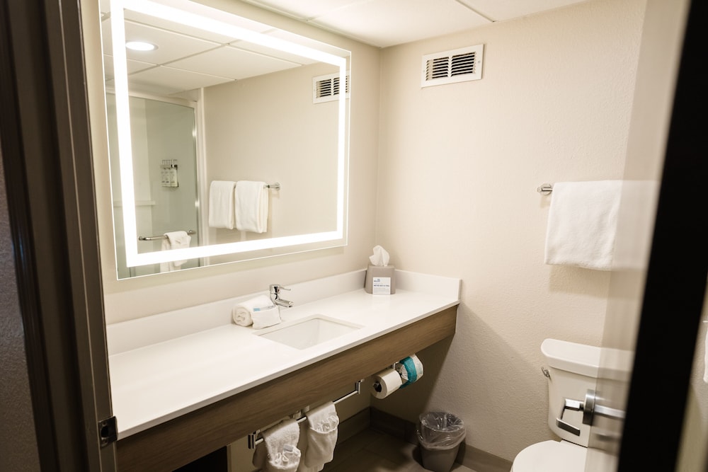 غرفة قياسية بسريرين كوين، Holiday Inn Express Hotel and Suites Knoxville-North-I-75 Exit 112 4/5