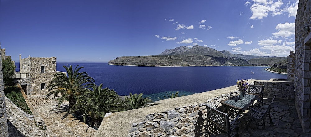 Limeni Village Hotel 22/37