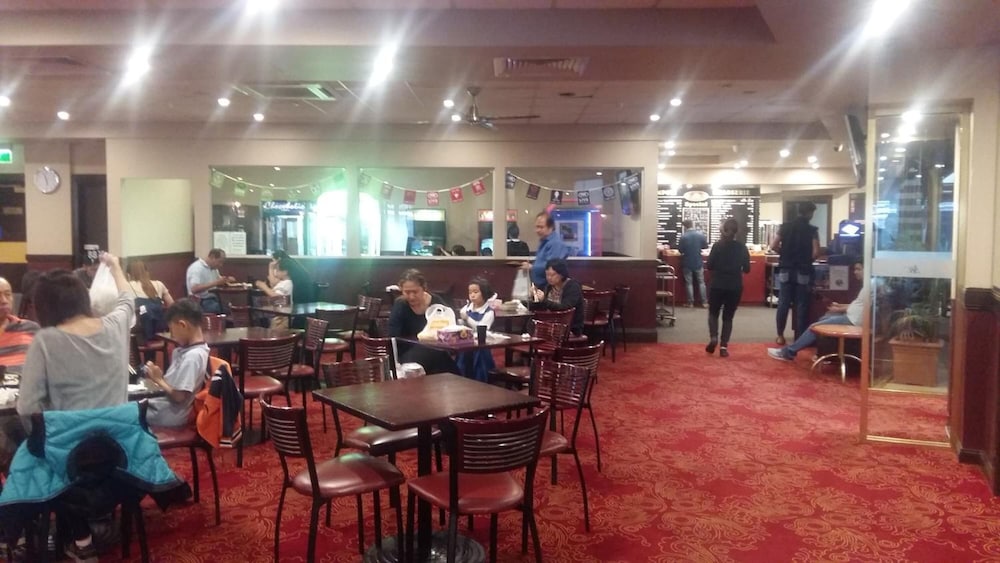 Campsie Hotel 23/26