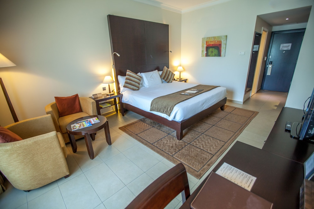 Metropolitan Al Mafraq Hotel 22/71