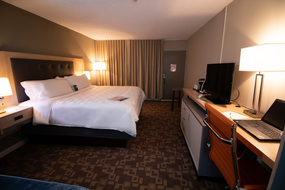 HOLIDAY INN SCRANTON EAST - DUNMORE 14/41