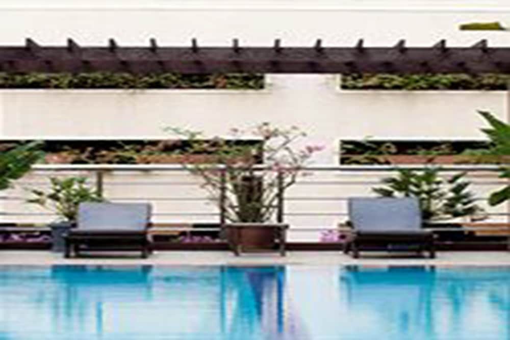 DYNASTY GRANDE HOTEL 40/45