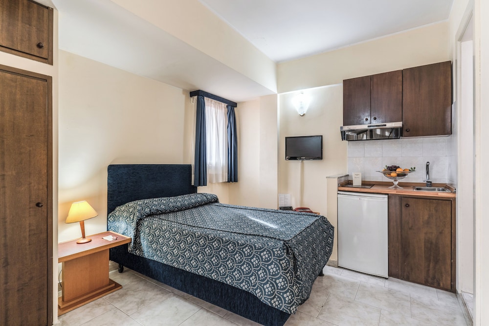STANDARD, DOUBLE OR TWIN BED