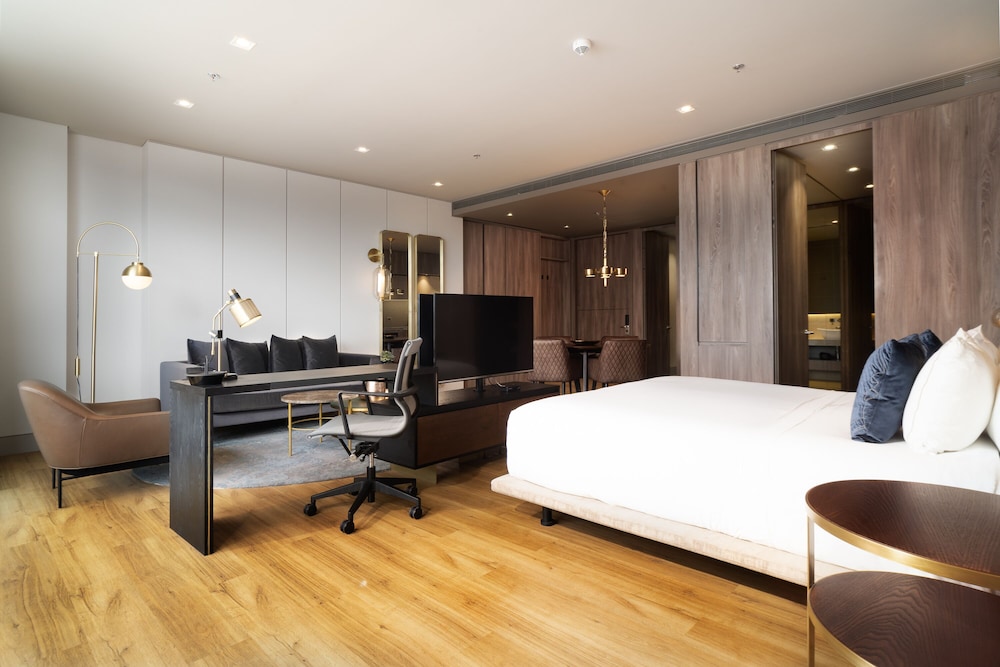 Salvio Parque 93 Bogota, Curio Collection by Hilton 23/77