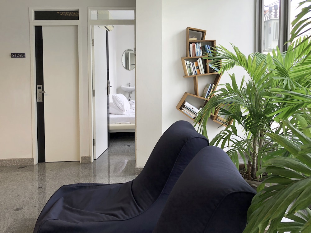 iCheck inn Phuket Town 85/96
