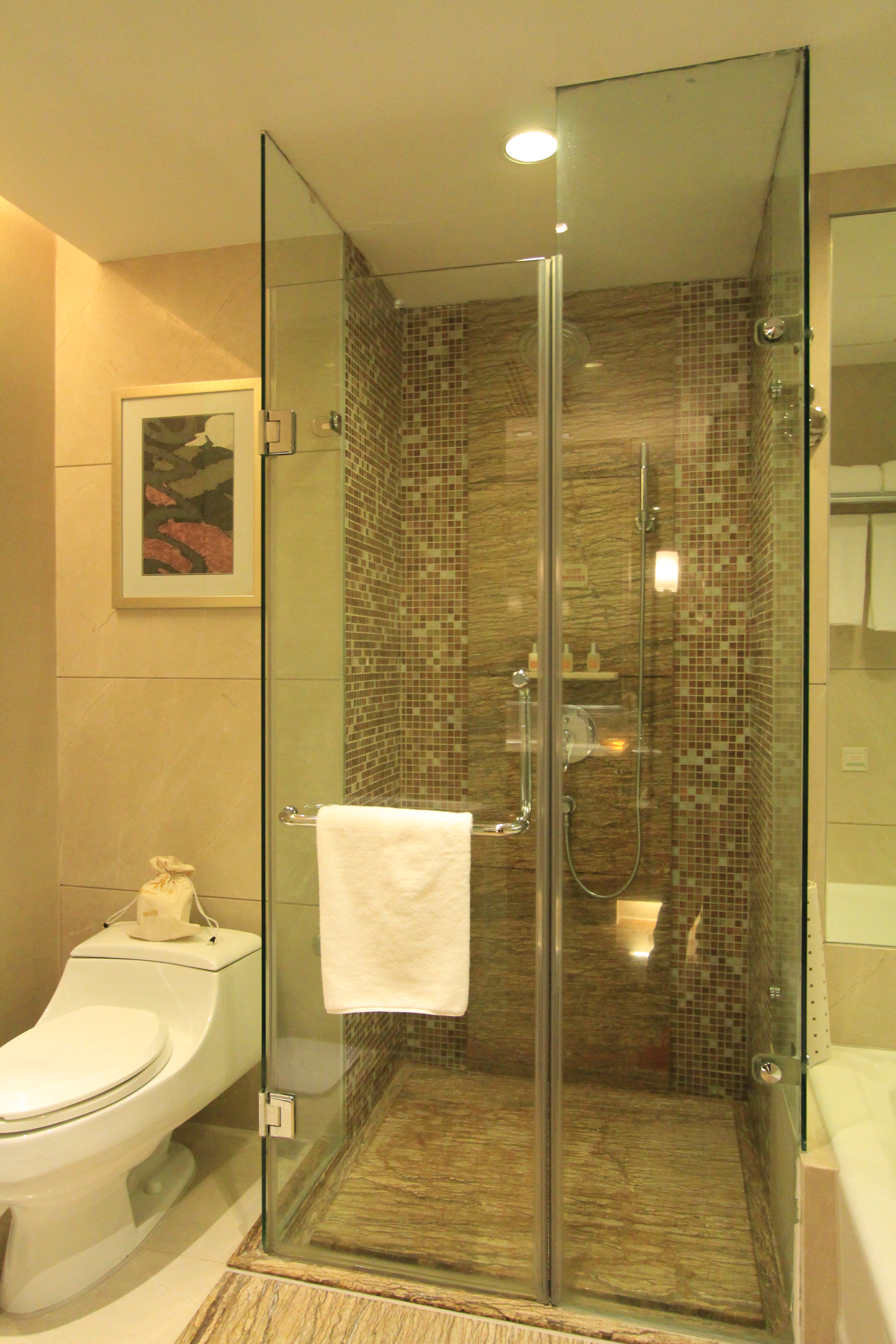 Kingdom Hotel Yiwu 54/55
