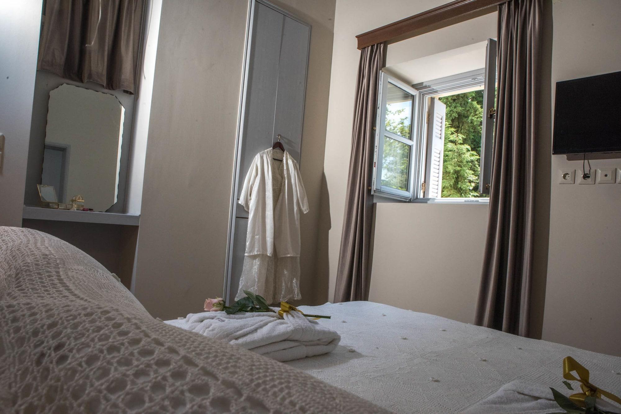 1 Bedroom, Deluxe, Suite, Executive Level, Bathtub، Kyria Boutique House 2/5