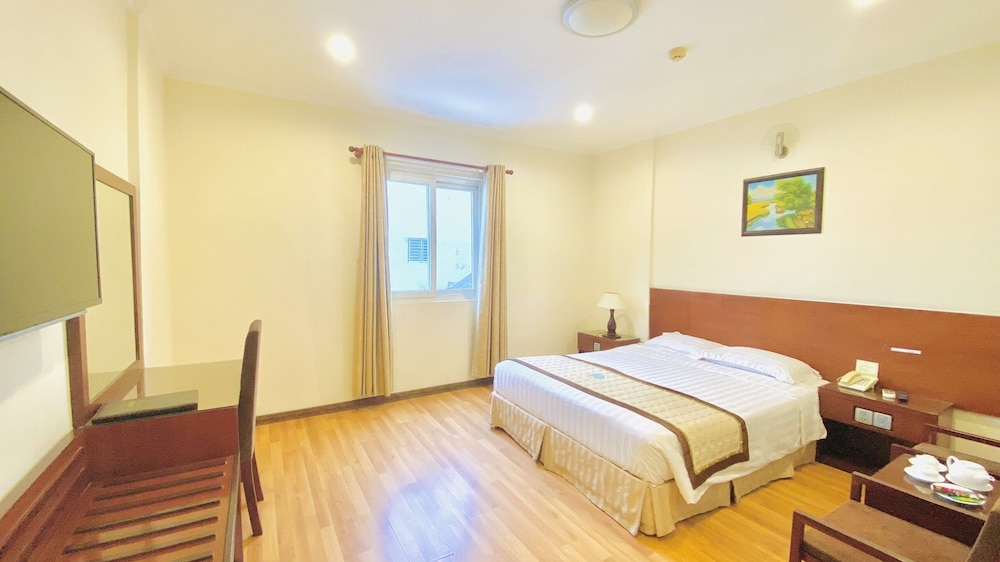 Hau Giang Hotel 8/30
