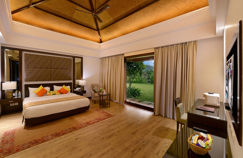 3 BEDROOMS, PRESIDENTIAL, VILLA, MOUNTAIN VIEW, GARDEN AREA