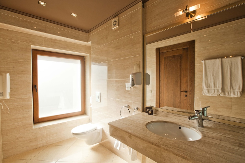 Ventura Boutique Hotel 48/50