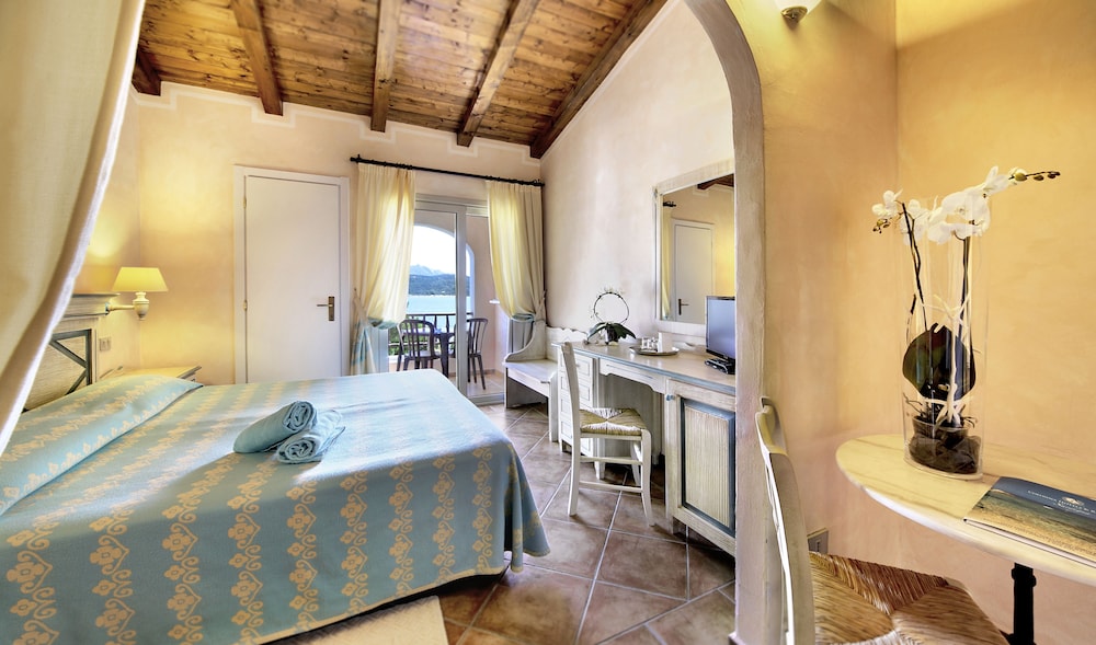 Colonna Hotel Du Golf 14/59